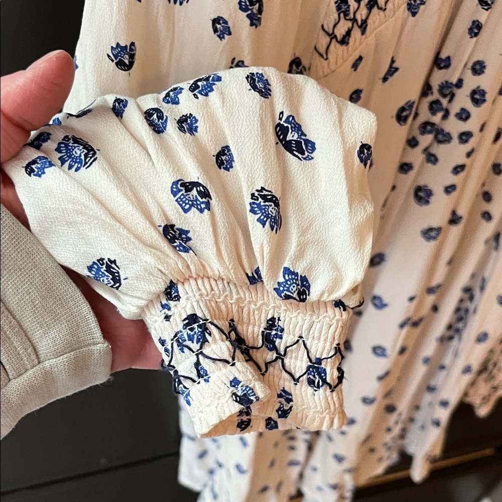 Free People - Cream Long Sleeve Smocked Yoke Tunic Blouse with Navy Floral Dots - Picture 5 of 9